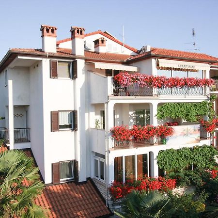 Villa Palma Rovinj Exterior photo